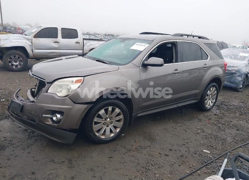 Photo 2 of 2010 Chevrolet Equinox LT (VIN 2CNFLNEY0A6391958)