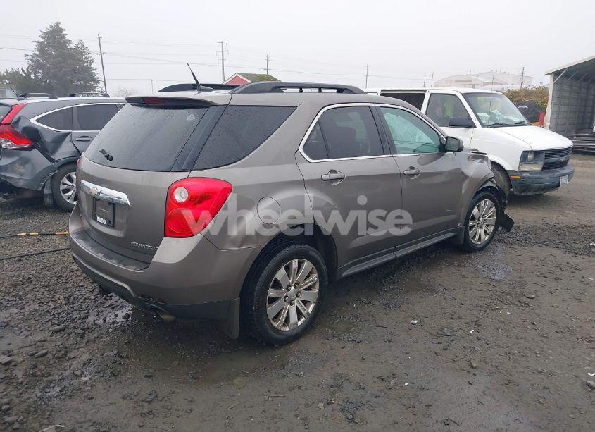 Photo 4 of 2010 Chevrolet Equinox LT (VIN 2CNFLNEY0A6391958)