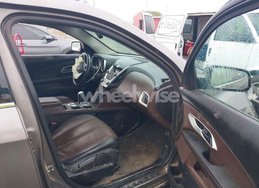 Photo 5 of 2010 Chevrolet Equinox LT (VIN 2CNFLNEY0A6391958)