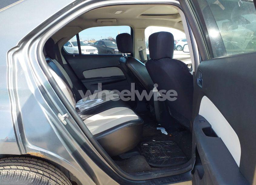 Photo 8 of 2010 Chevrolet Equinox LT (VIN 2CNFLNEY2A6285298)