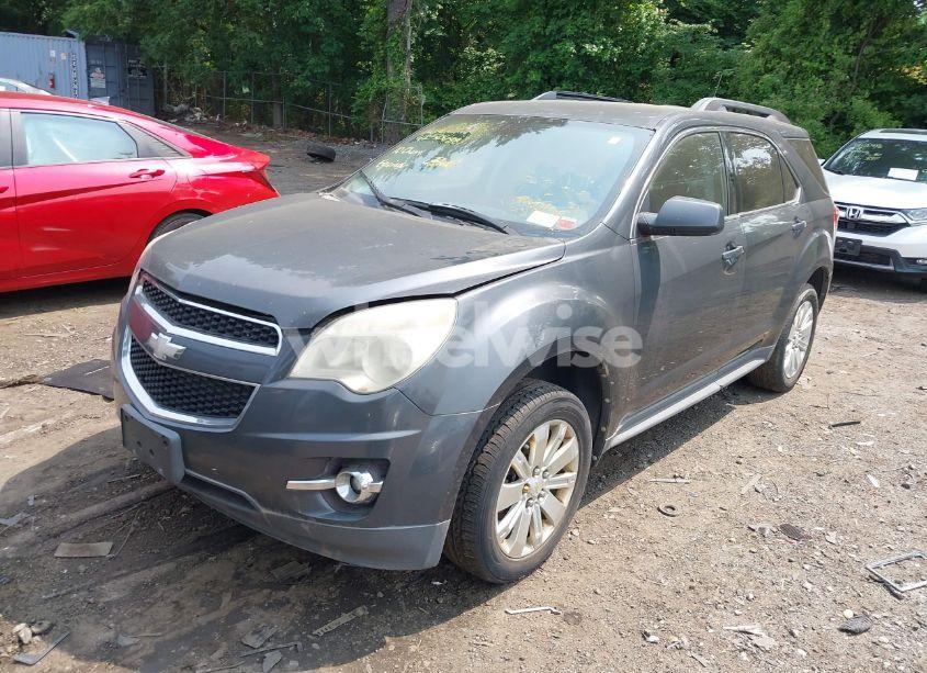 Photo 2 of 2010 Chevrolet Equinox LT (VIN 2CNFLNEY3A6267909)
