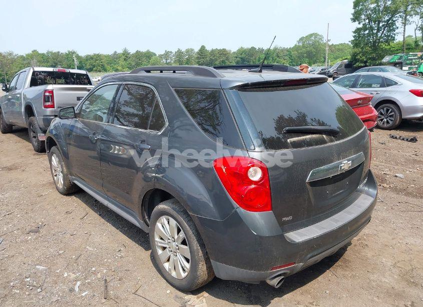 Photo 3 of 2010 Chevrolet Equinox LT (VIN 2CNFLNEY3A6267909)