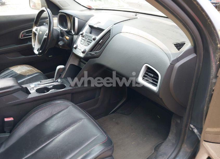 Photo 5 of 2010 Chevrolet Equinox LT (VIN 2CNFLNEY3A6267909)