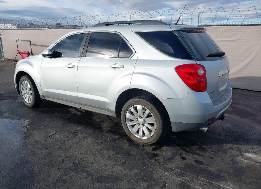 Photo 3 of 2010 Chevrolet Equinox LT (VIN 2CNFLNEY4A6207640)