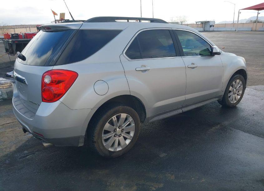 Photo 4 of 2010 Chevrolet Equinox LT (VIN 2CNFLNEY4A6207640)