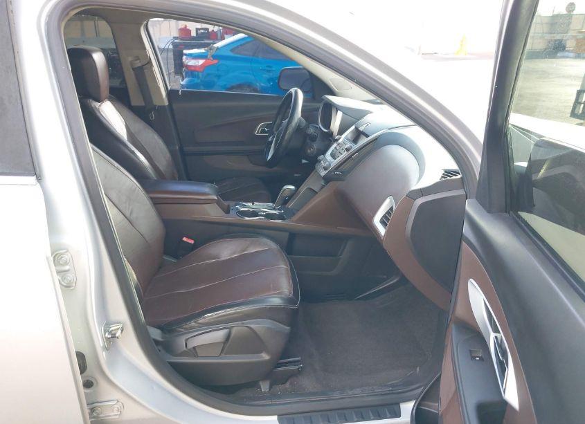 Photo 5 of 2010 Chevrolet Equinox LT (VIN 2CNFLNEY4A6207640)