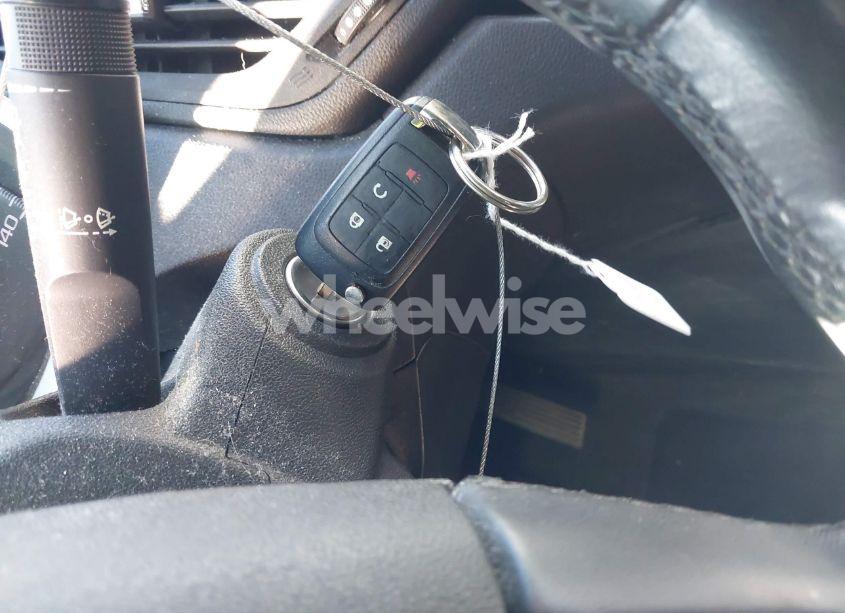 Photo 11 of 2010 Chevrolet Equinox LT (VIN 2CNFLNEY5A6292553)