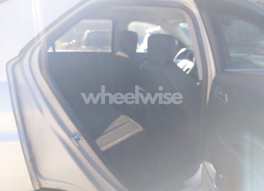 Photo 8 of 2010 Chevrolet Equinox LT (VIN 2CNFLNEY5A6292553)