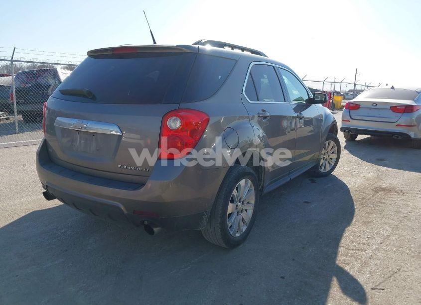 Photo 4 of 2010 Chevrolet Equinox LT (VIN 2CNFLNEY7A6245864)