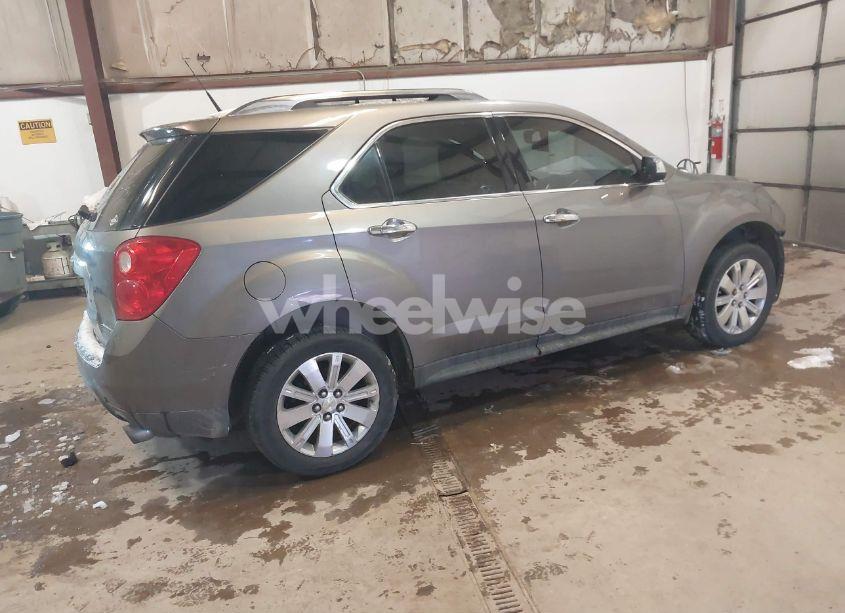 Photo 4 of 2010 Chevrolet Equinox LT (VIN 2CNFLNEY8A6323116)