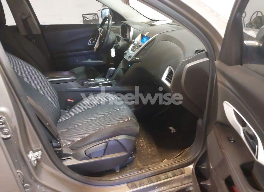 Photo 5 of 2010 Chevrolet Equinox LT (VIN 2CNFLNEY8A6323116)