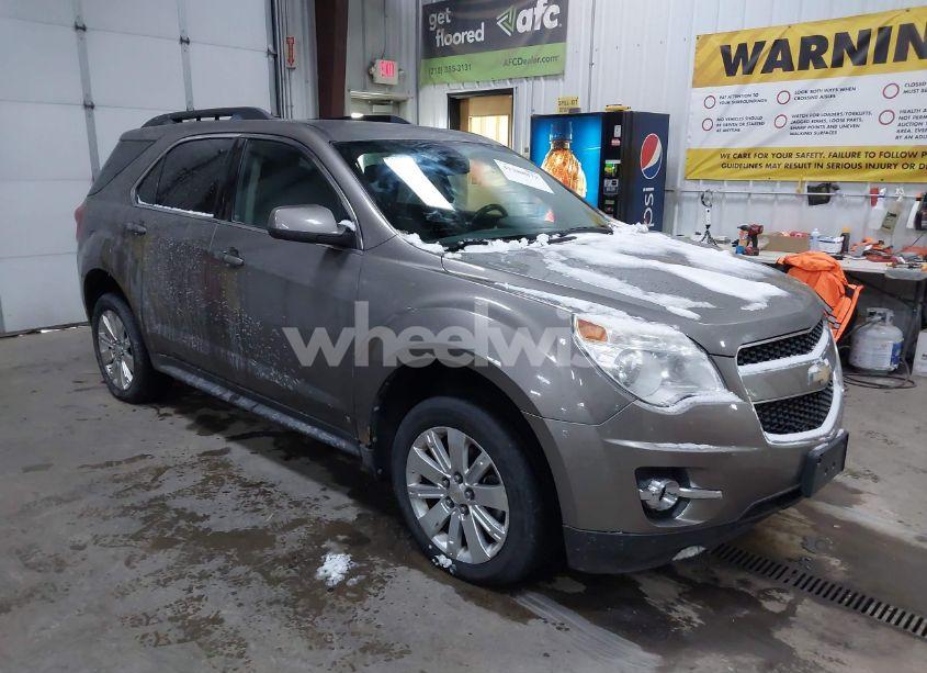 2010 Chevrolet Equinox LT (VIN 2CNFLNEYXA6212387) main photo