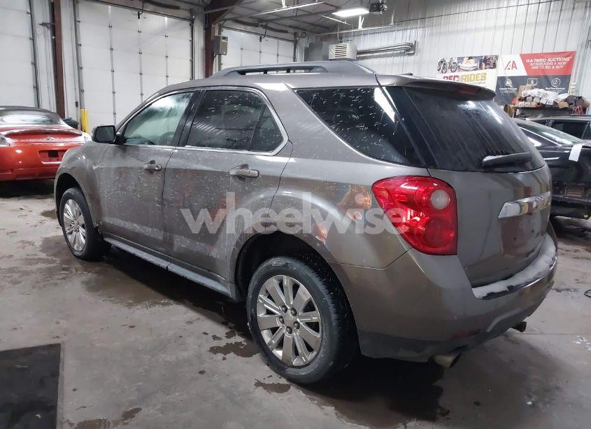 Photo 3 of 2010 Chevrolet Equinox LT (VIN 2CNFLNEYXA6212387)