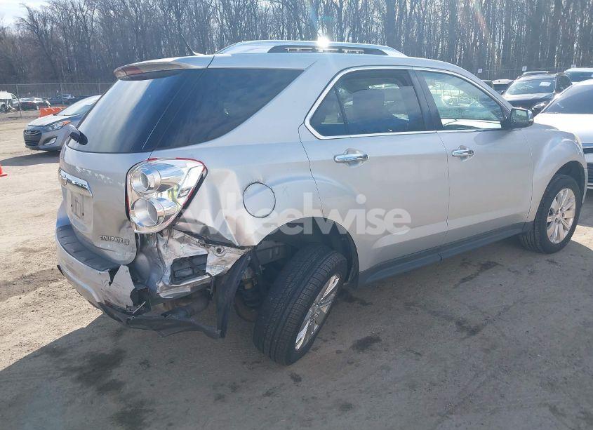 Photo 4 of 2010 Chevrolet Equinox LT (VIN 2CNFLNEYXA6320279)
