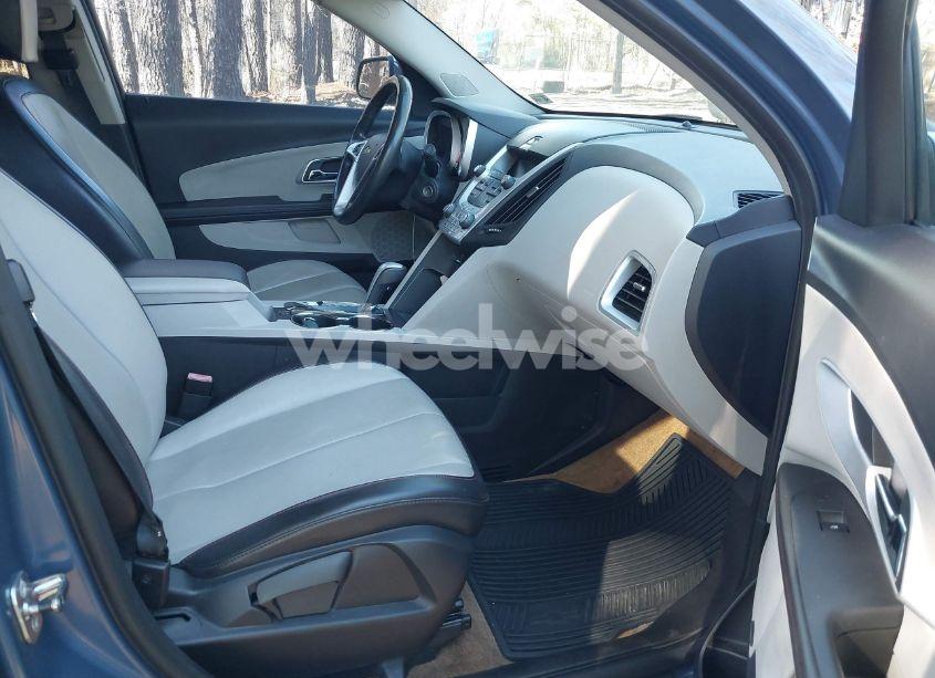 Photo 5 of 2011 Chevrolet Equinox 2LT (VIN 2CNFLPE52B6342795)