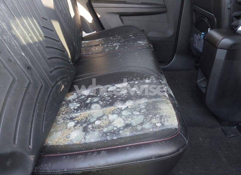 Photo 13 of 2011 Chevrolet Equinox 2LT (VIN 2CNFLPE55B6435889)