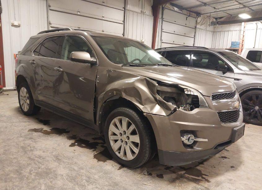 2011 Chevrolet Equinox 2LT (VIN 2CNFLPE59B6235677) main photo