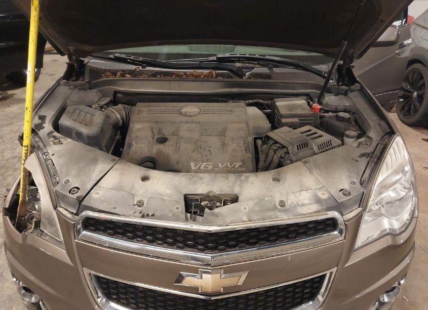 Photo 10 of 2011 Chevrolet Equinox 2LT (VIN 2CNFLPE59B6235677)