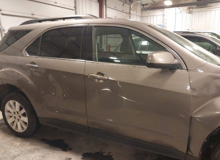 Photo 13 of 2011 Chevrolet Equinox 2LT (VIN 2CNFLPE59B6235677)