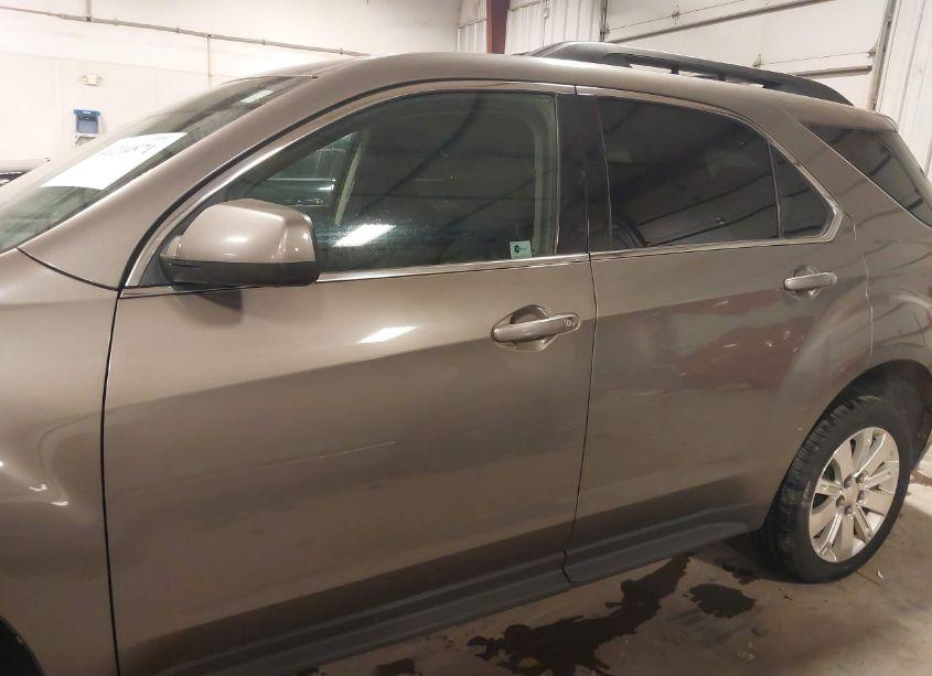 Photo 14 of 2011 Chevrolet Equinox 2LT (VIN 2CNFLPE59B6235677)