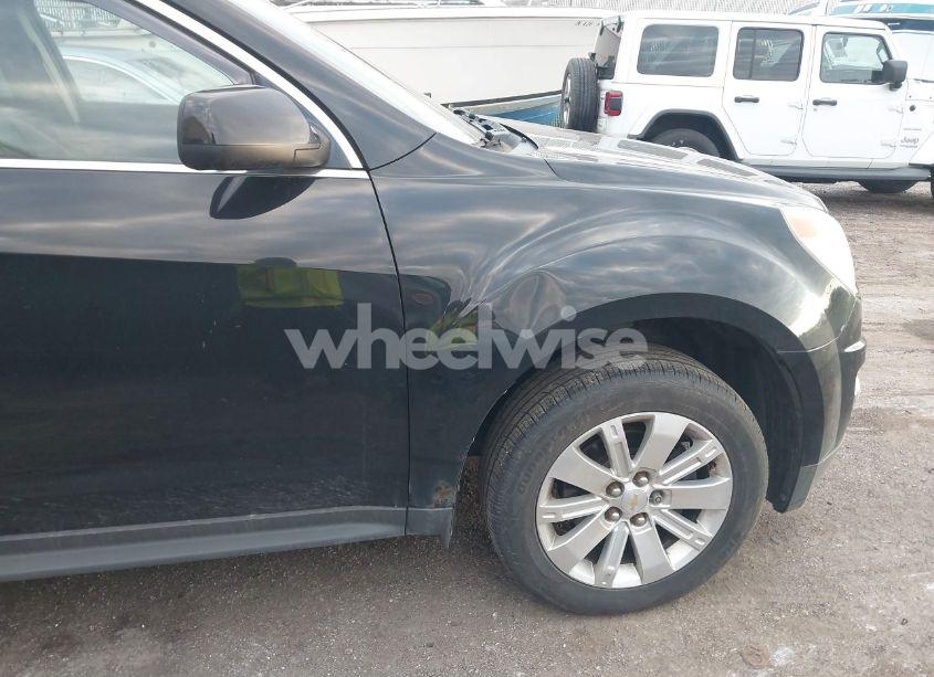 Photo 6 of 2011 Chevrolet Equinox 2LT (VIN 2CNFLPE59B6477272)