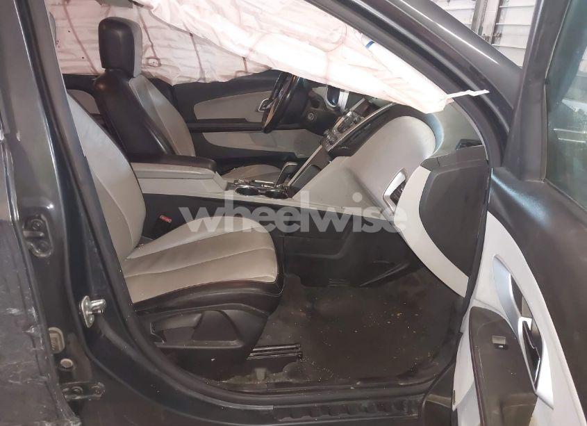 Photo 5 of 2010 Chevrolet Equinox LT (VIN 2CNFLPEY9A6213378)