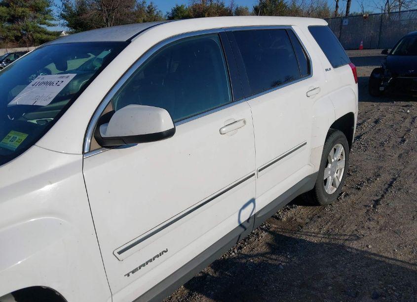 Photo 6 of 2010 Gmc Terrain SLE-1 (VIN 2CTALBEW9A6304302)