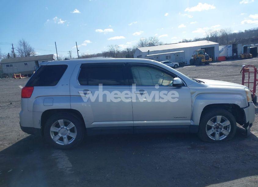 Photo 13 of 2010 Gmc Terrain SLE-1 (VIN 2CTALBEW9A6319415)