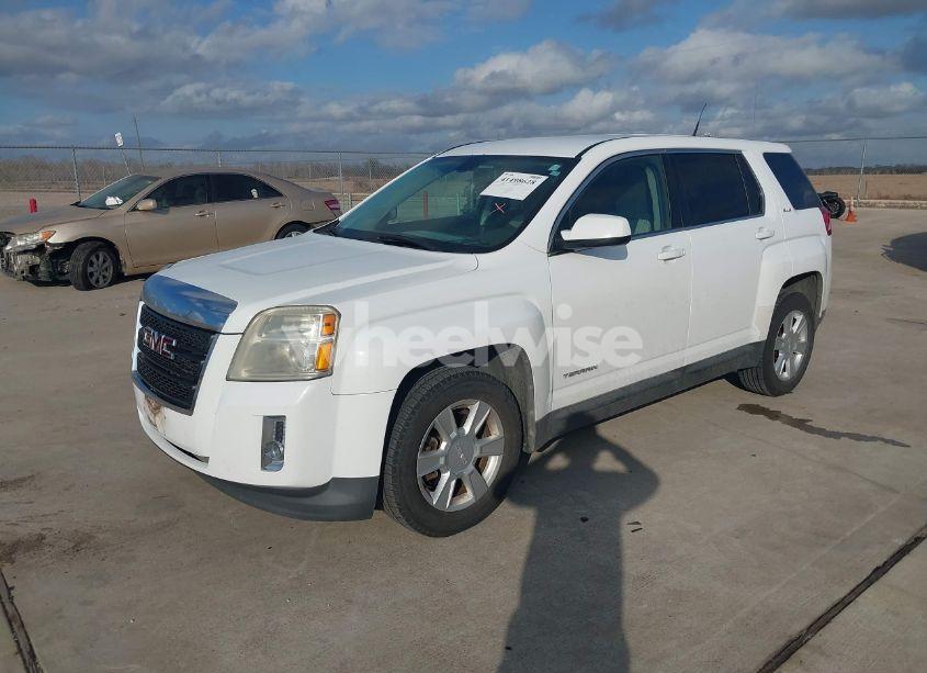 Photo 2 of 2010 Gmc Terrain SLE-1 (VIN 2CTALBEWXA6399968)