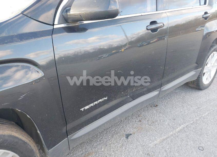 Photo 6 of 2010 Gmc Terrain SLE (VIN 2CTALDEW0A6355912)