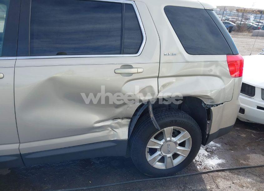 Photo 6 of 2010 Gmc Terrain SLE-2 (VIN 2CTALDEW2A6361176)