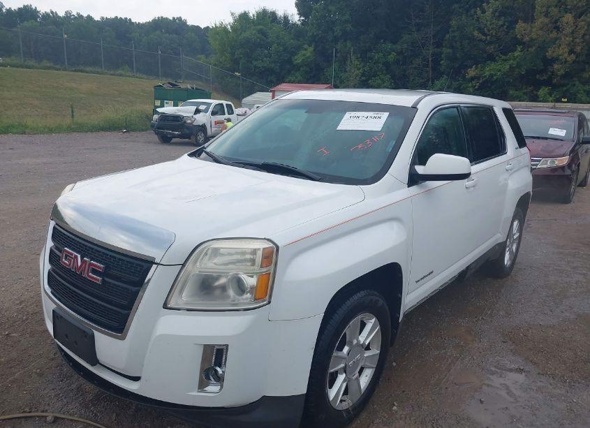 Photo 2 of 2011 Gmc Terrain SLE-1 (VIN 2CTALMEC2B6353117)