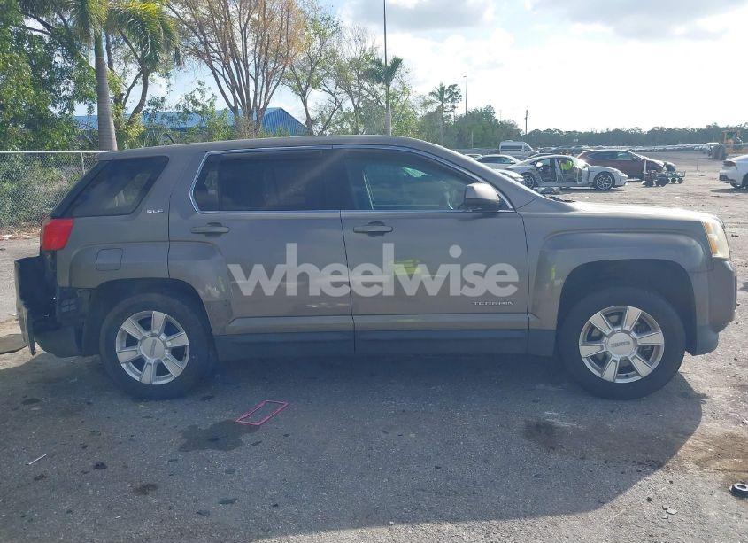 Photo 13 of 2011 Gmc Terrain SLE-1 (VIN 2CTALMEC5B6352088)