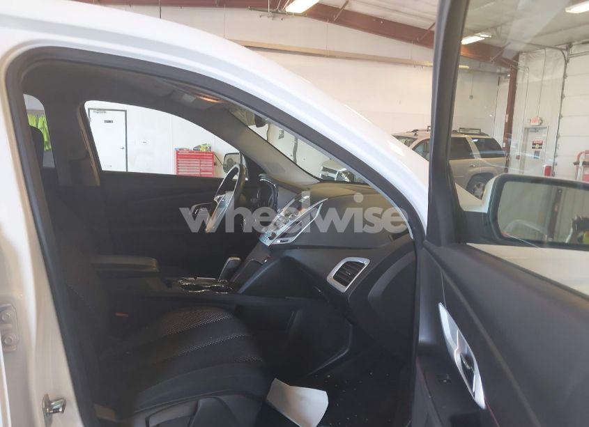 Photo 5 of 2011 Gmc Terrain SLE-2 (VIN 2CTALSEC5B6276845)