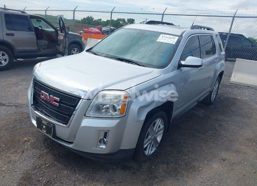 Photo 2 of 2011 Gmc Terrain SLE-2 (VIN 2CTALSEC8B6456157)