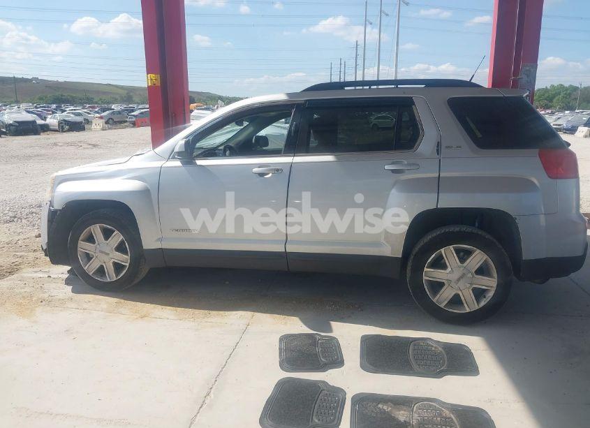Photo 14 of 2011 Gmc Terrain SLE-2 (VIN 2CTALSEC9B6380903)