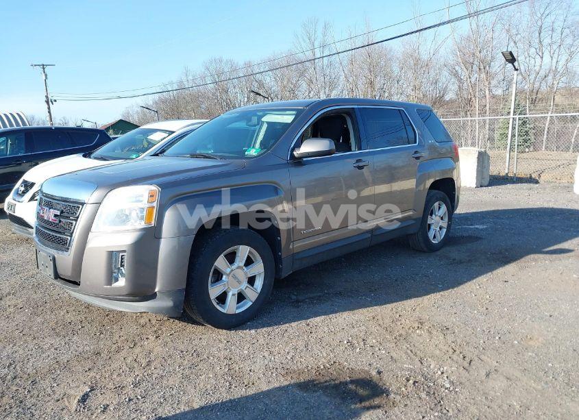 Photo 2 of 2011 Gmc Terrain SLE-1 (VIN 2CTFLRECXB6458670)