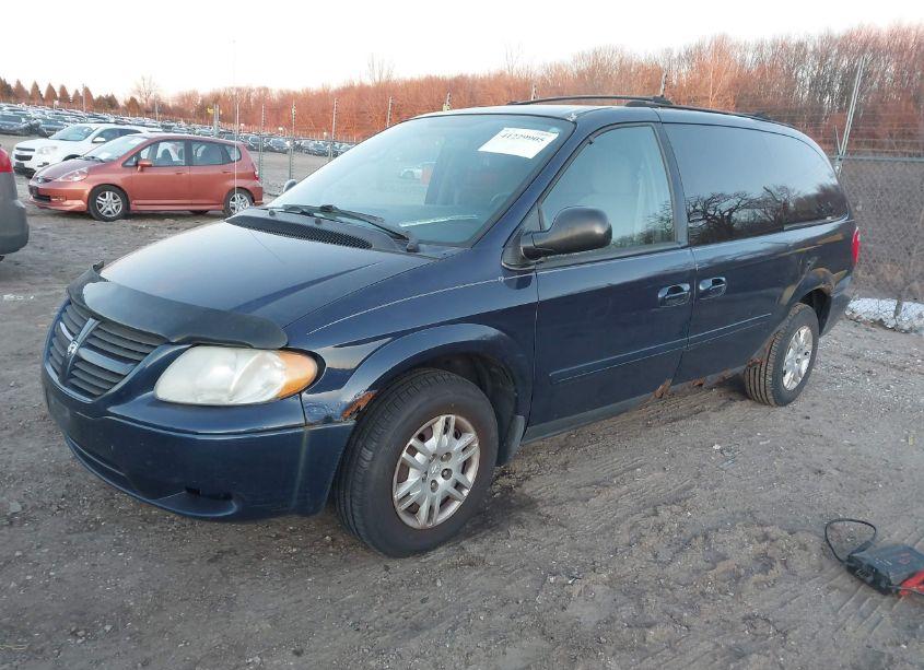 Photo 2 of 2005 Dodge Grand CARAVAN SE (VIN 2D4GP24R15R172133)