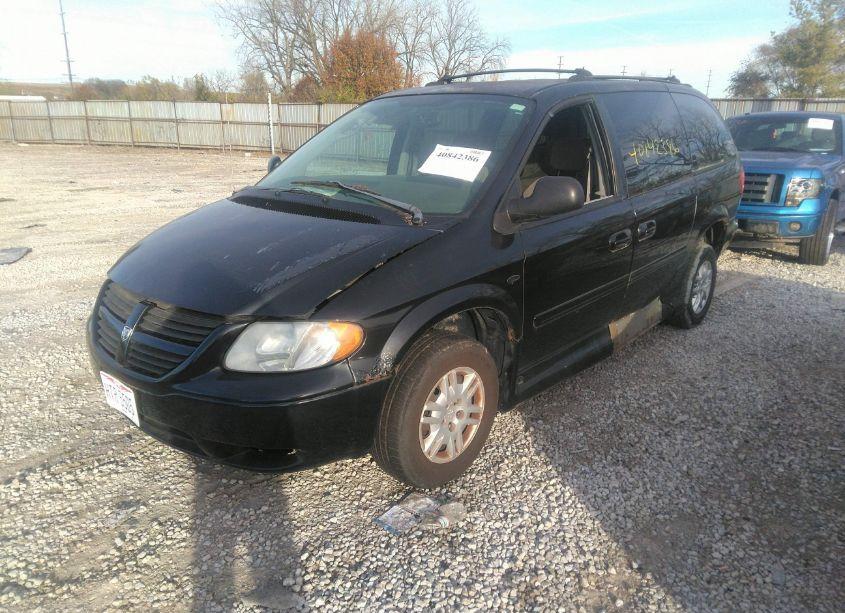Photo 2 of 2005 Dodge Grand CARAVAN SE (VIN 2D4GP24R65R146630)
