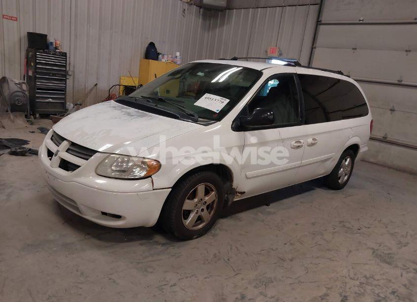 Photo 2 of 2005 Dodge Grand CARAVAN SE (VIN 2D4GP24R75R105956)
