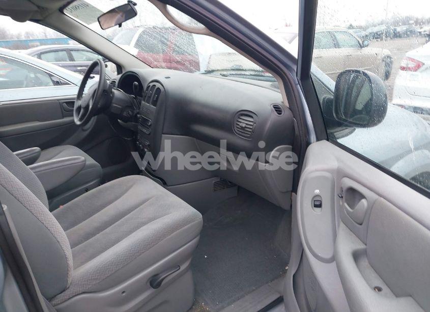 Photo 5 of 2005 Dodge Grand CARAVAN SE (VIN 2D4GP24RX5R228988)