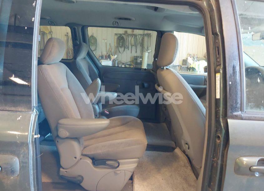 Photo 8 of 2003 Dodge Grand CARAVAN SPORT (VIN 2D4GP44L03R160365)