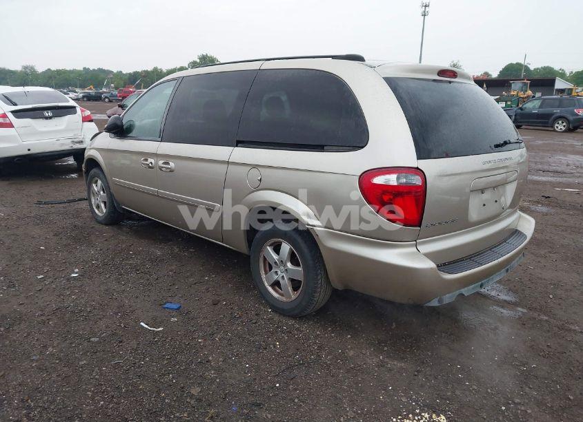 Photo 3 of 2005 Dodge Grand CARAVAN SXT (VIN 2D4GP44L05R599391)