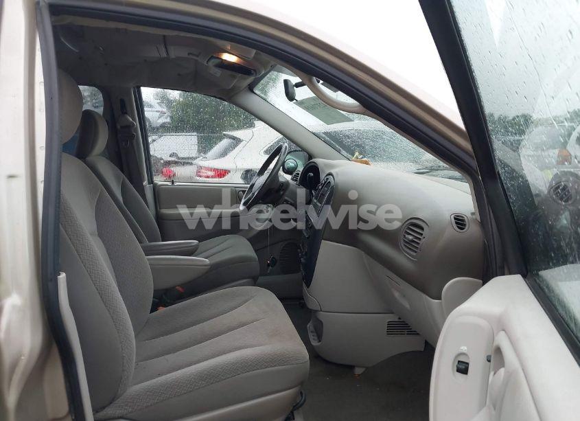 Photo 5 of 2005 Dodge Grand CARAVAN SXT (VIN 2D4GP44L05R599391)