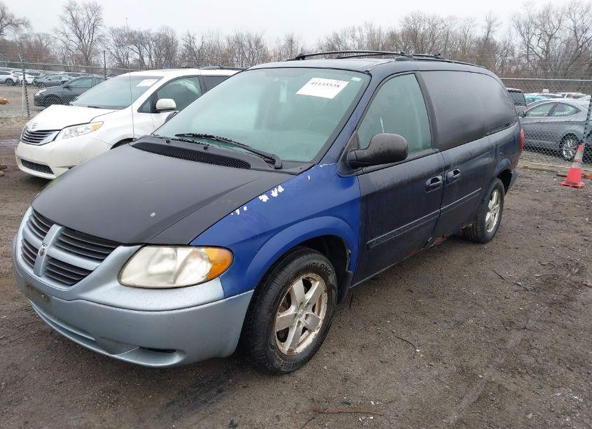 Photo 2 of 2005 Dodge Grand CARAVAN SXT (VIN 2D4GP44L15R477090)