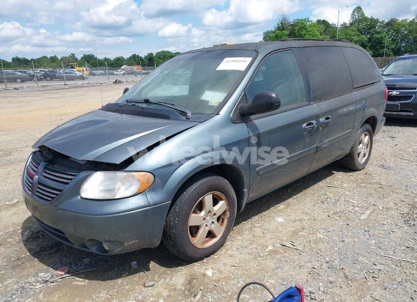 Photo 2 of 2005 Dodge Grand CARAVAN SXT (VIN 2D4GP44L15R546084)