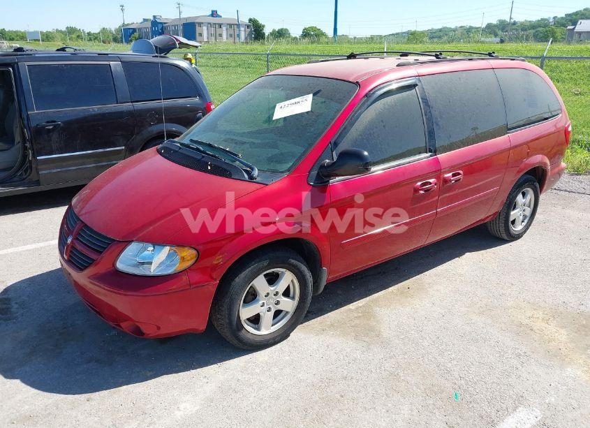 Photo 2 of 2005 Dodge Grand CARAVAN SXT (VIN 2D4GP44L25R153923)