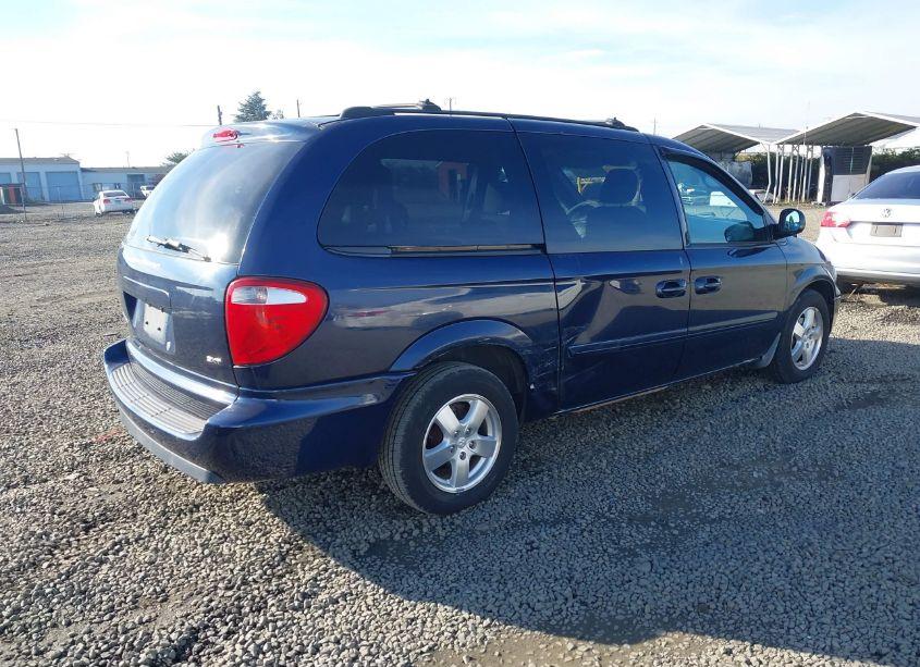 Photo 4 of 2005 Dodge Grand CARAVAN SXT (VIN 2D4GP44L35R132935)