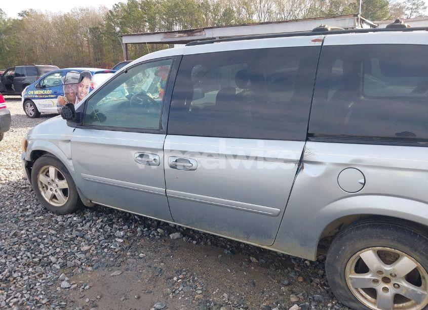 Photo 6 of 2005 Dodge Grand CARAVAN SXT (VIN 2D4GP44L35R201221)