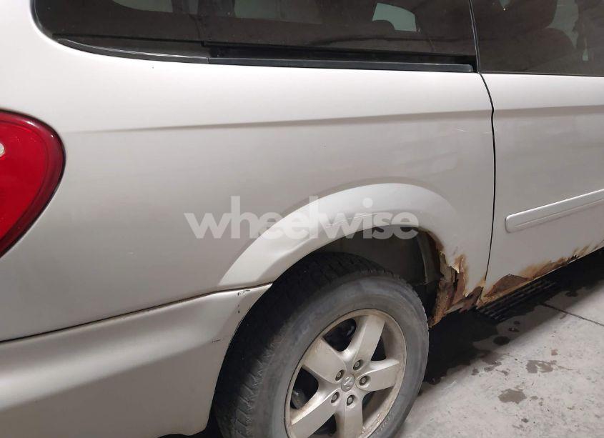 Photo 6 of 2005 Dodge Grand CARAVAN SXT (VIN 2D4GP44L35R316403)